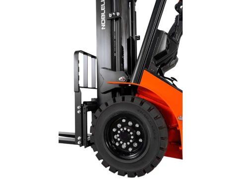 Погрузчик электрический четырехопорный NOBLELIFT FE4P25Q с литий-ионной АКБ 2.5т