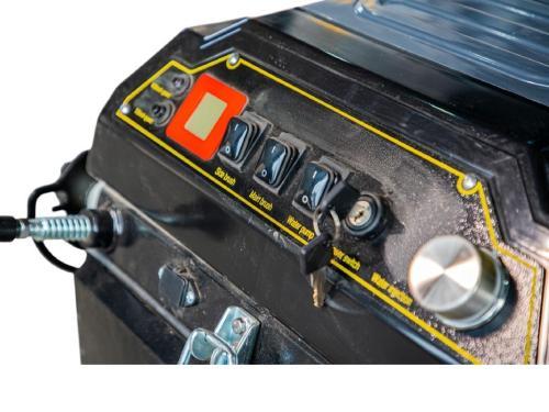 Подметальная машина TOR A100 с АКБ