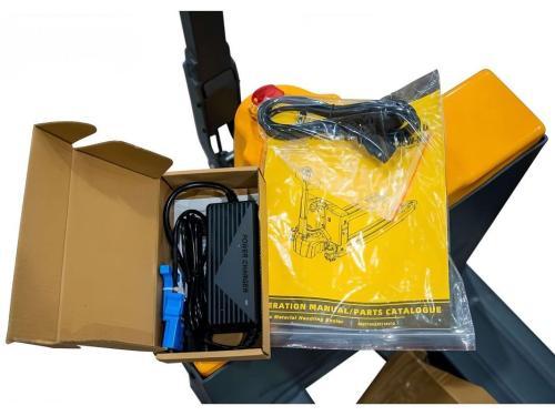 Тележка самоходная электрическая XILIN CBD15W-II с колесом баланса 1.5т