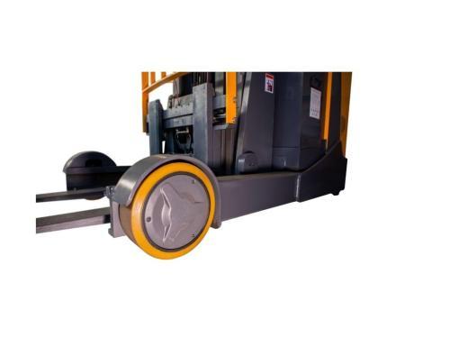 Ричтрак электрический TOR SQD20-D с литий-ионной АКБ 2т